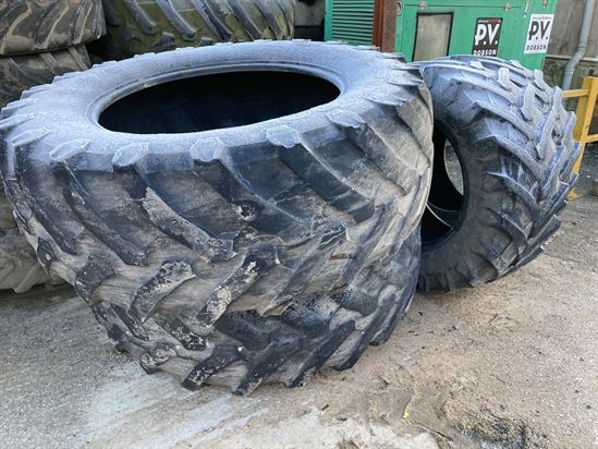 Set of 4 tyres