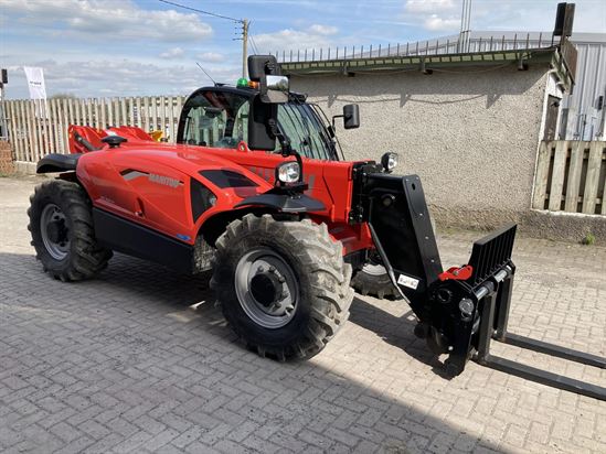 MT 930H telehandler