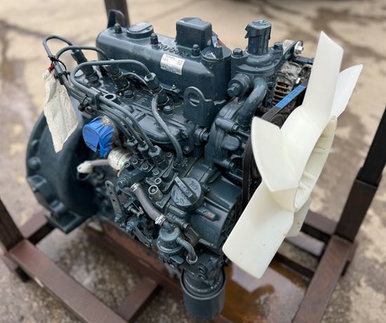 D902 1J9551300 Kubota engine 