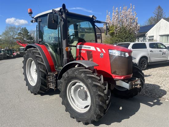 4709 Tractor