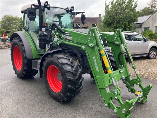 211 Power Loader Tractor 