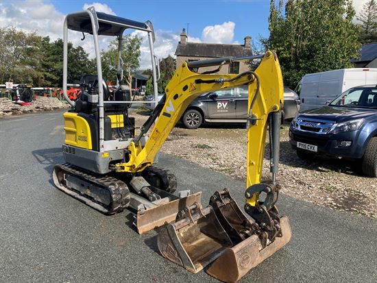 EZ17 Excavator