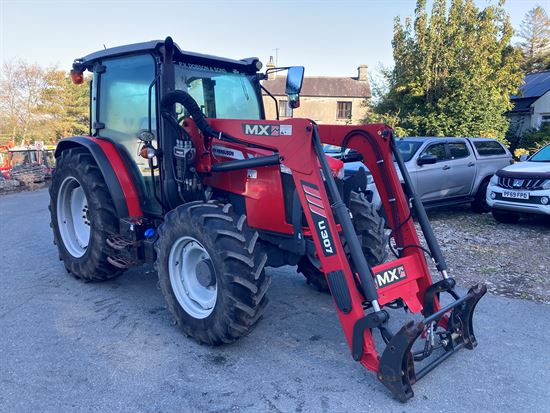 4709 Loader Tractor
