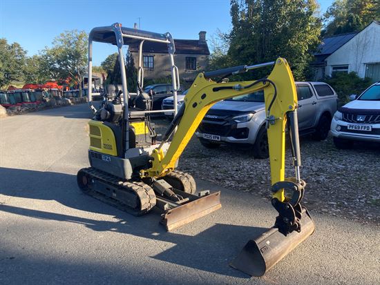 EX17 Excavator 
