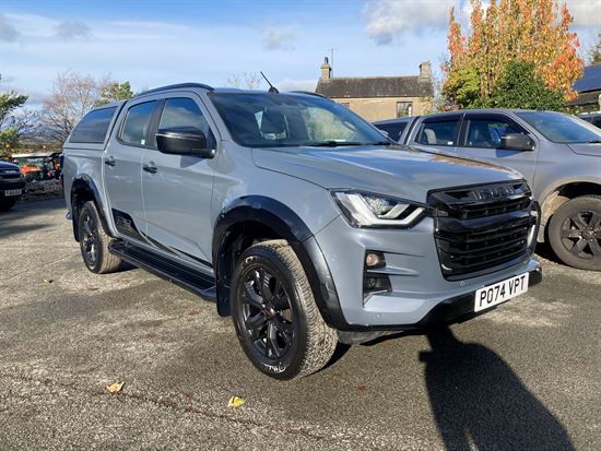 D-Max V-Cross Steel Edition Pickup 