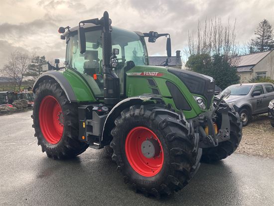 724 Profi+ Gen 6 Tractor 