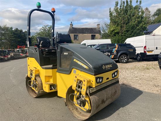 BW 120 AD-5 Tandem Roller 