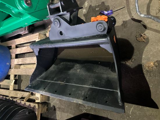 2.7T Scandinavian Tilting Bucket