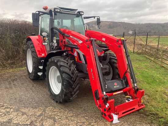 5S.135 Loader Tractor 